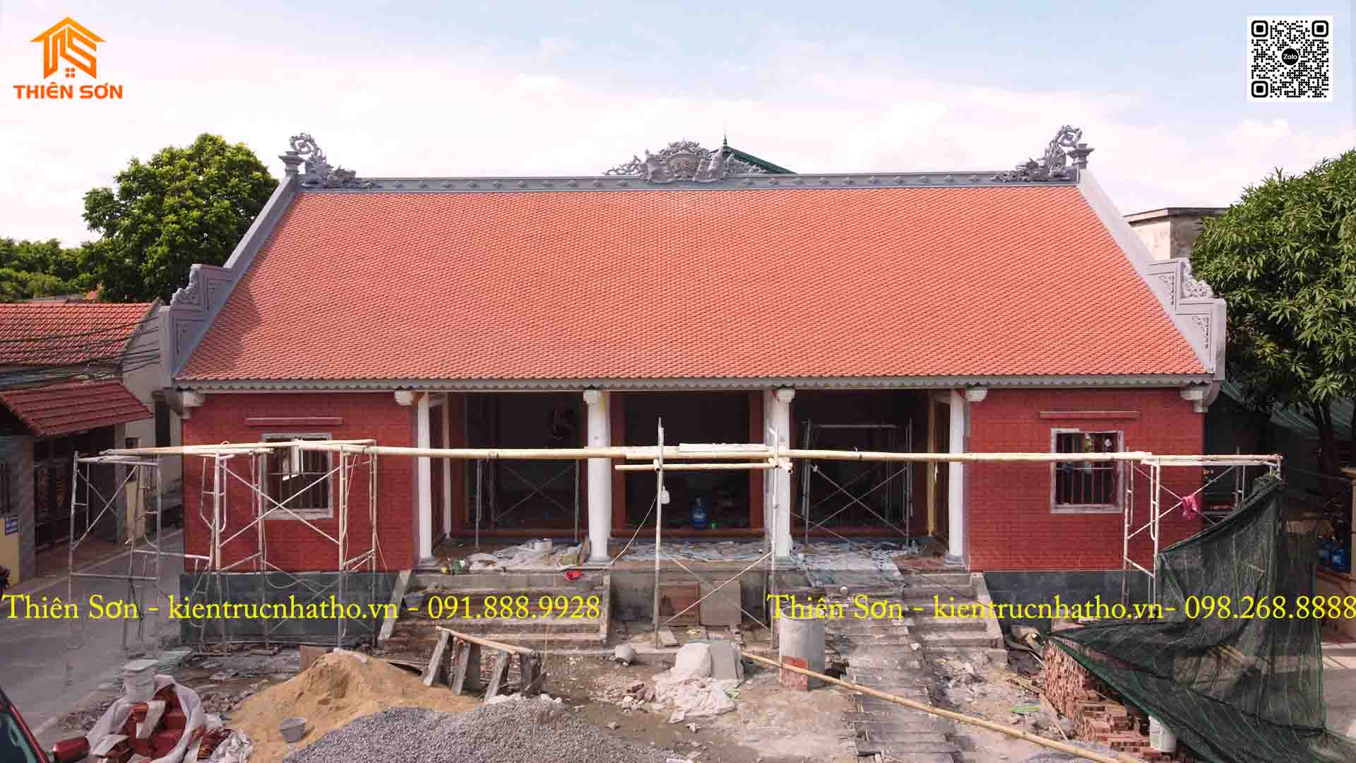 Hoàn thiện công trình nhà thờ 5 gian bê tông giả gỗ tại Hoa Lư - Ninh Bình Hoàn thiện công trình nhà thờ 5 gian bê tông giả gỗ tại Hoa Lư - Ninh Bình